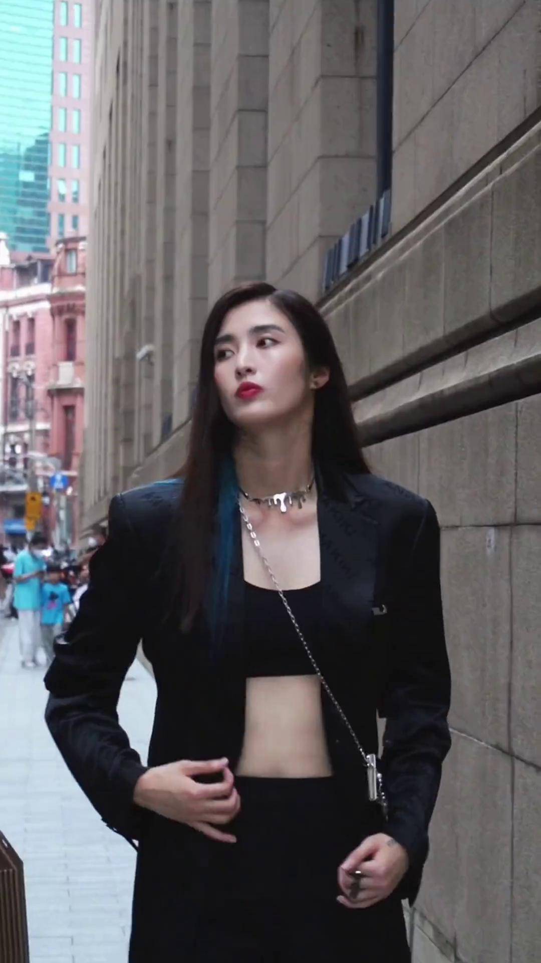 开云体育:中国女足门将赵丽娜“颜值与实力并存”，球迷：她是球场上最美的风景！的简单介绍